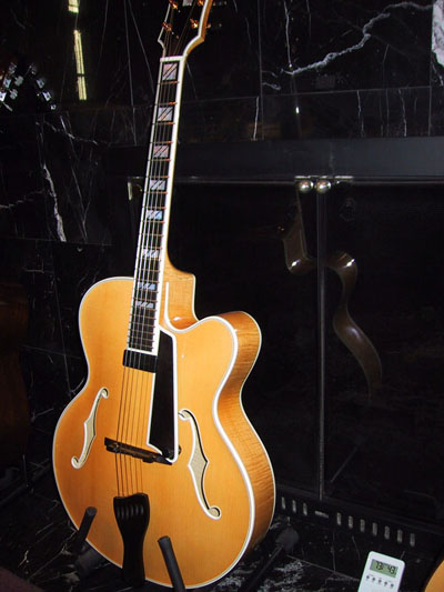 Buscarino Monarch 17" Hand Carved Solid Woods - Image 5